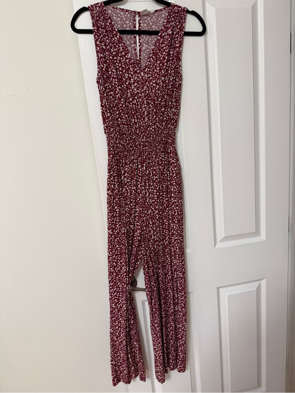 GAP Sleeveless Burgundy Floral V-Neck Jumpsuit
